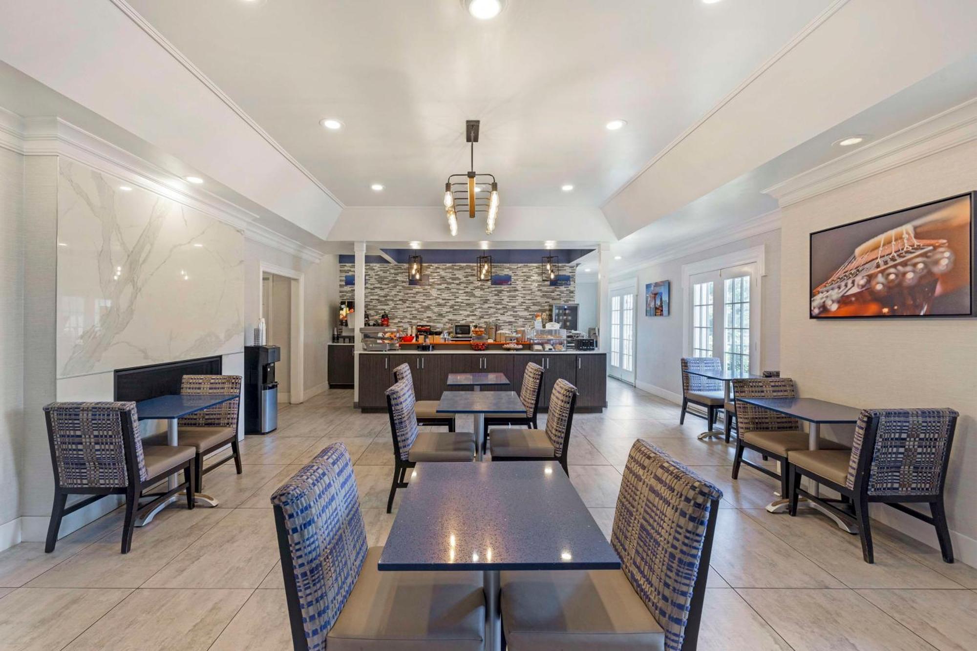 Best Western Brentwood Luaran gambar